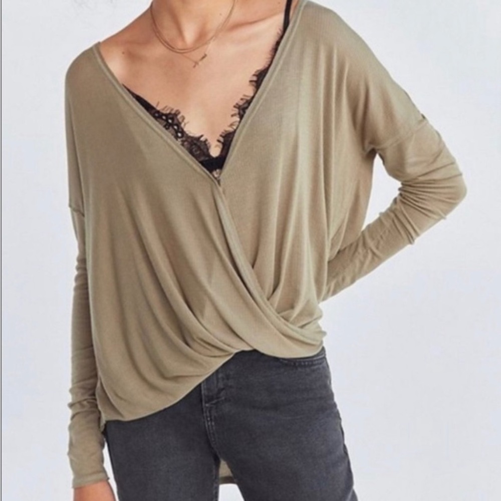 NWT Urban Outfitters Piper Surplice Top | Size Medium | Olive Green/“Moss” Color